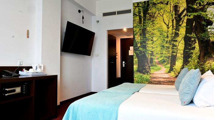 Vestil Hotel Piotrkow Trybunalski Room photo