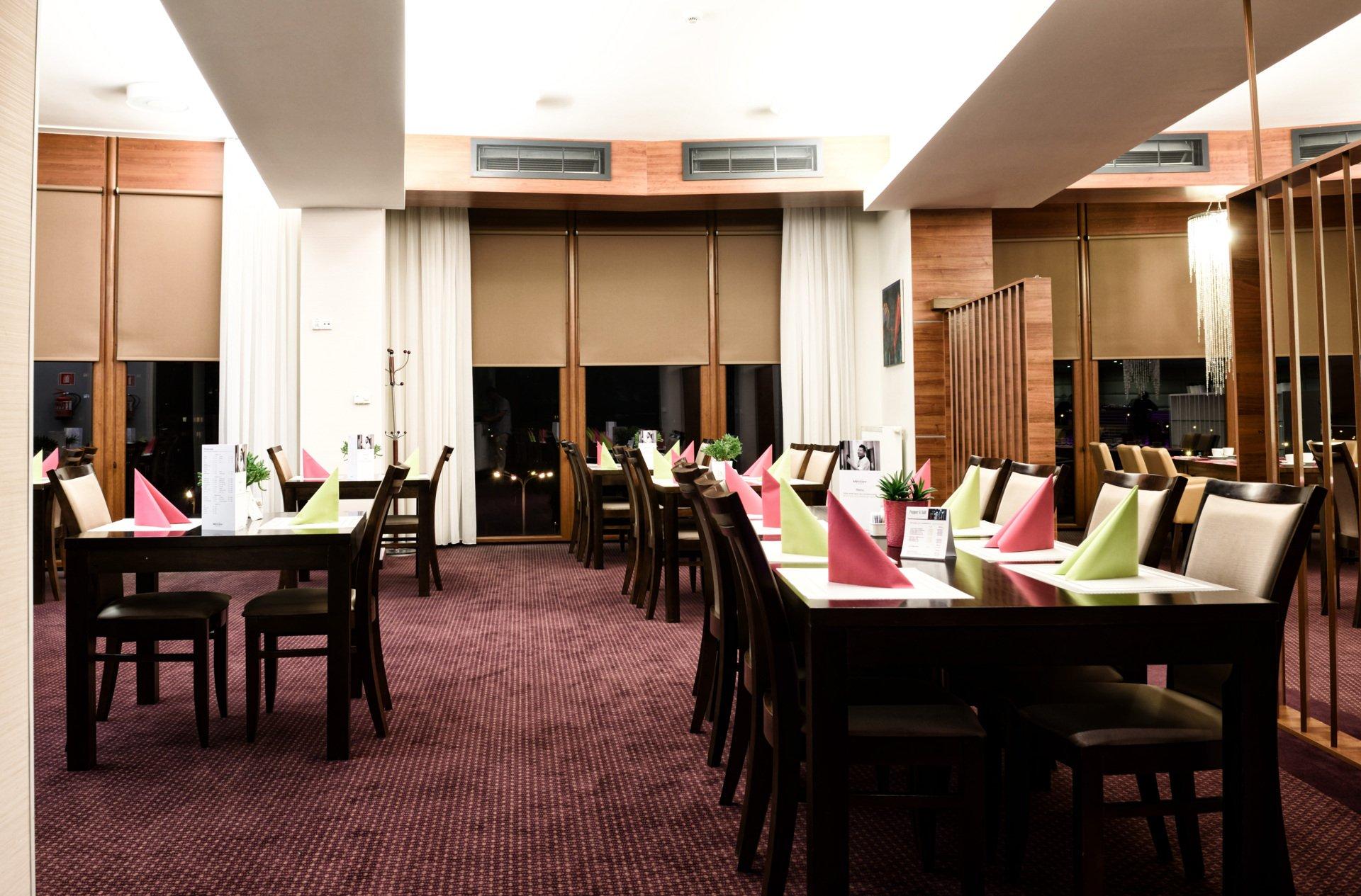 Vestil Hotel Piotrkow Trybunalski Exterior photo