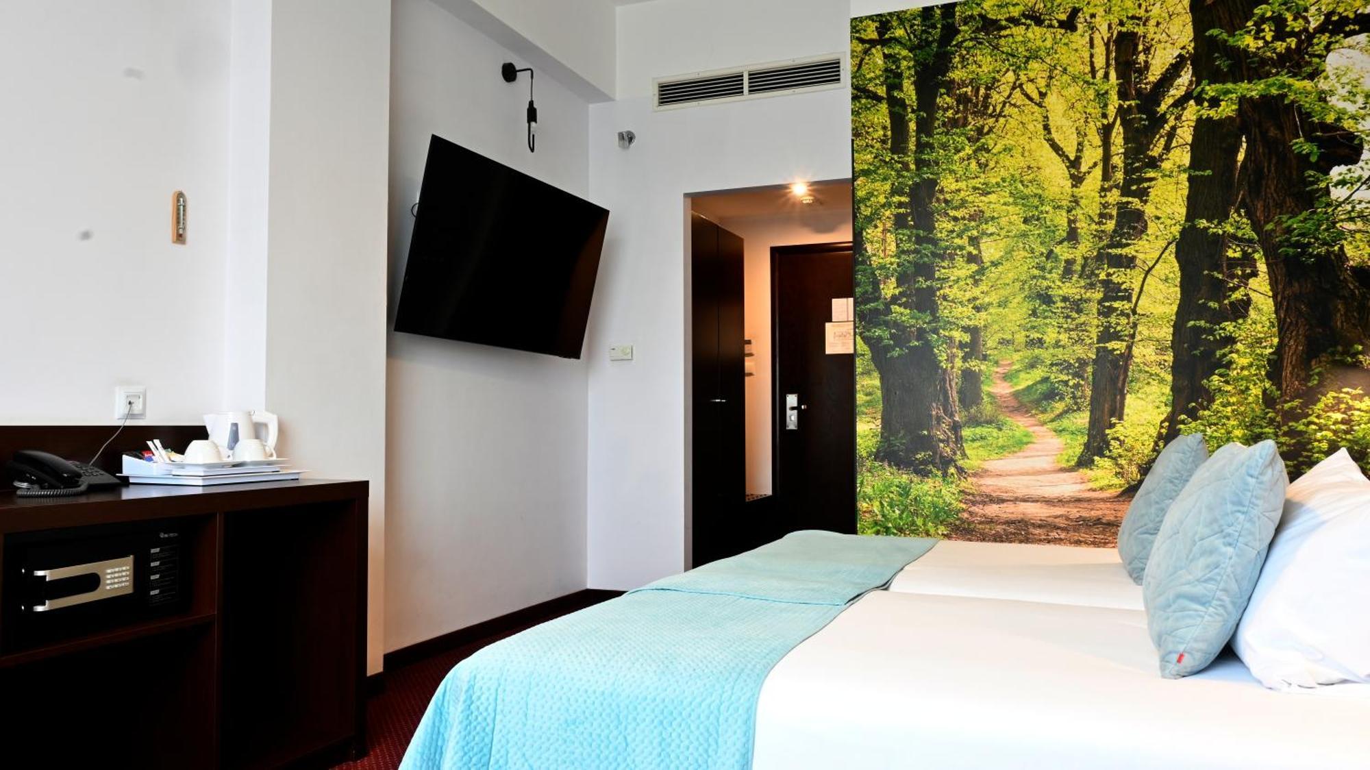 Vestil Hotel Piotrkow Trybunalski Exterior photo