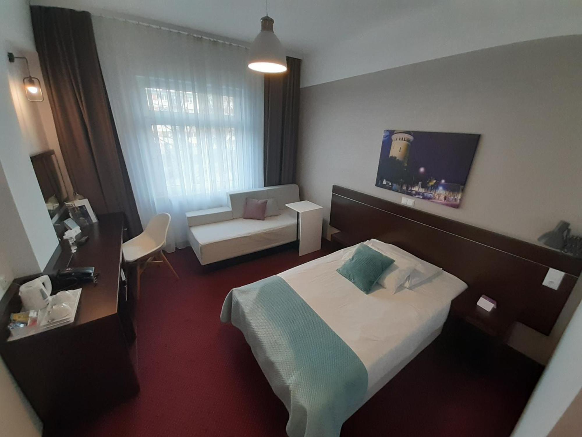 Vestil Hotel Piotrkow Trybunalski Exterior photo